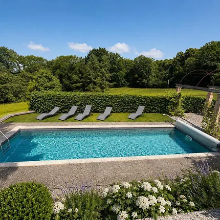 Holiday home La Clairiere De La Reine Hortense - Pierres D'histoire *