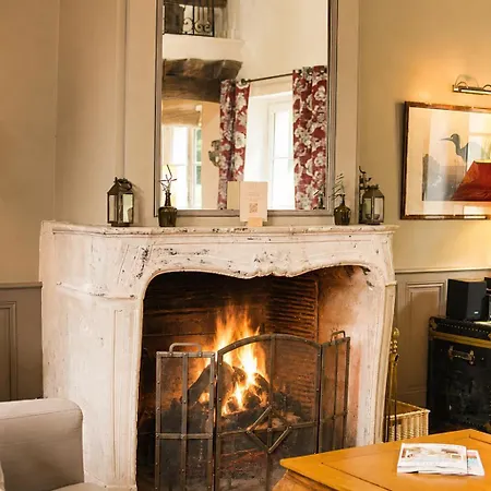 Holiday home La Clairiere De La Reine Hortense - Pierres D'histoire